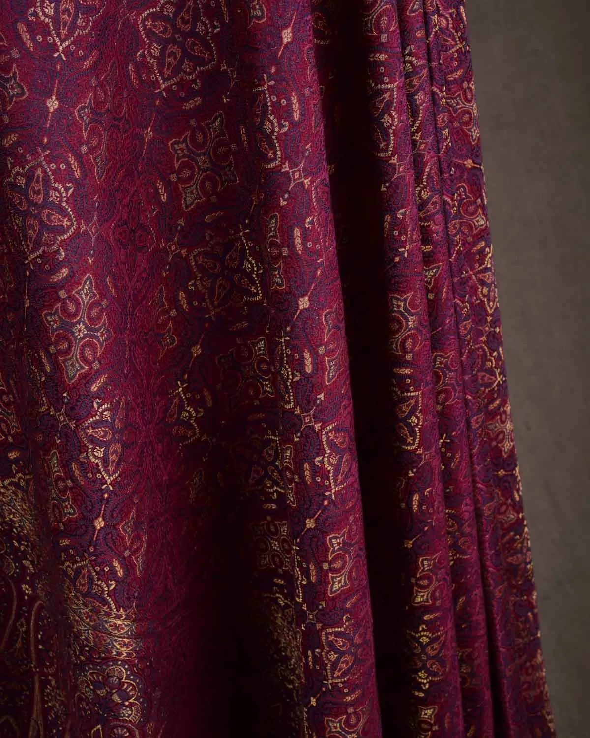 Maroon Tehra Traditional Jamawar Handwoven Silk Wool Unisex Dress Shawl with Gold Zari